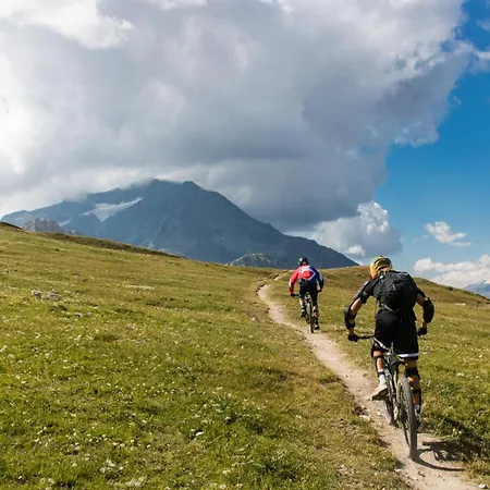 – Superbe Chaleureux Vue Montagne Hébergement de vacances *